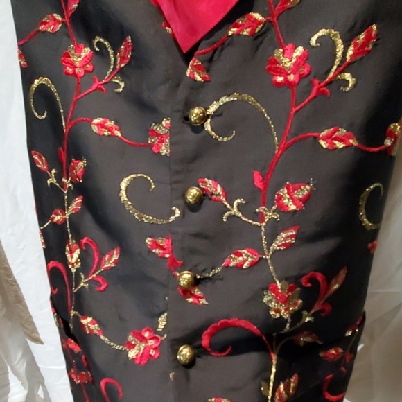 VINTAGE Favourbrook Wastecoat and Cravat - Picture 2 of 5